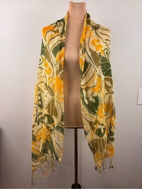 Italca Made in Italy 100% Linen Yellow Green Floral Scarf Fringe 80" x 22"